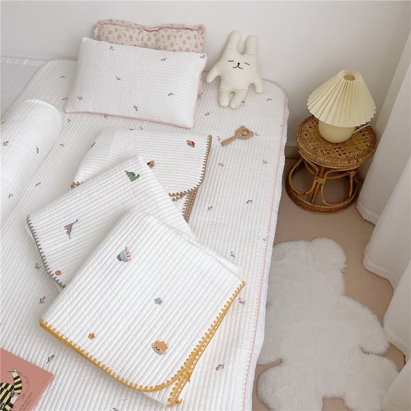 Quilted Embroidery Wrinkle-Proof Baby/Kids Bedding